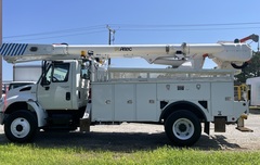 2013 INTERNATIONAL 4300 Utility Bucket - Image 1