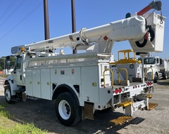 2013 INTERNATIONAL 4300 Utility Bucket - Image 8