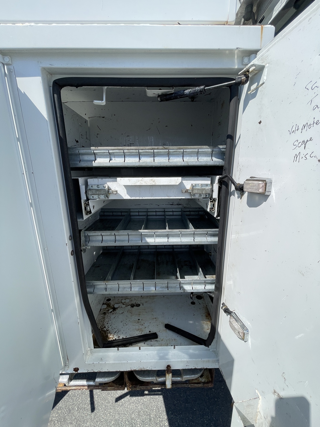 2013 INTERNATIONAL 4300 Utility Bucket - Image 33