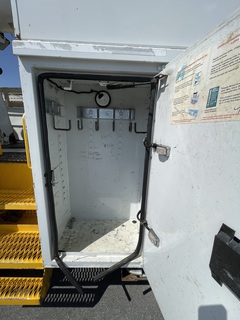 2013 INTERNATIONAL 4300 Utility Bucket - Image 35