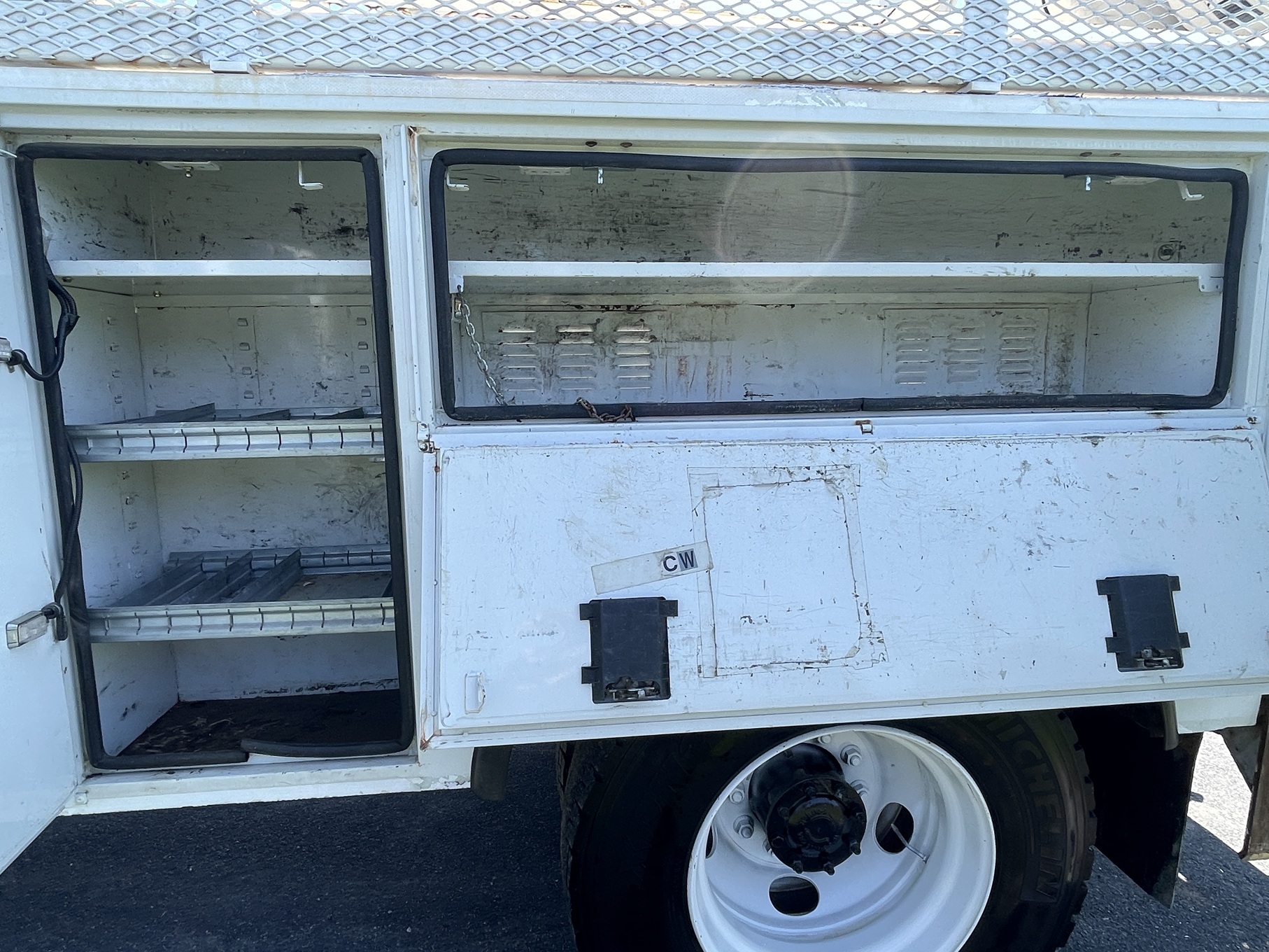 2013 INTERNATIONAL 4300 Utility Bucket - Image 38