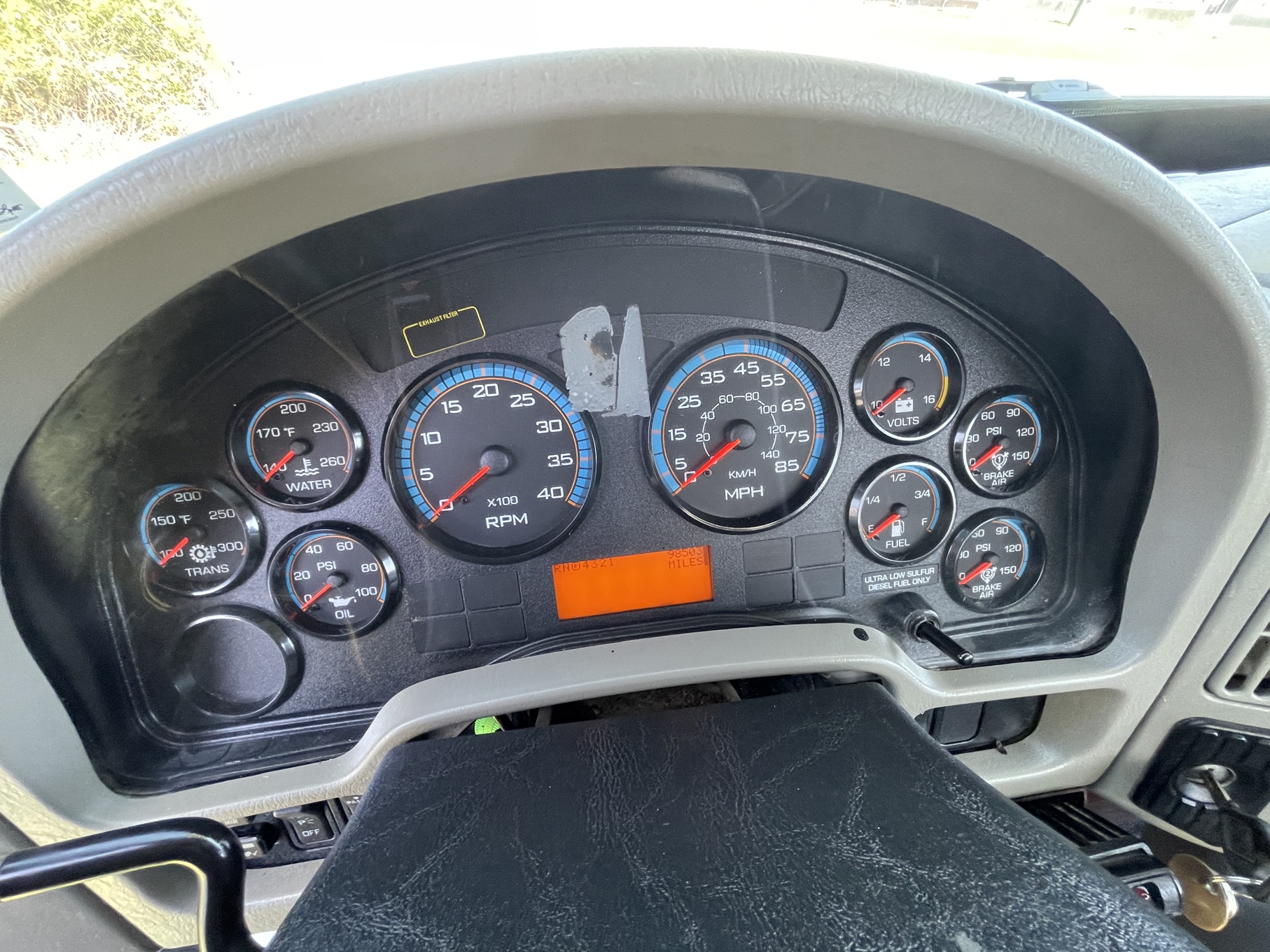 2013 INTERNATIONAL 4300 Utility Bucket - Image 23