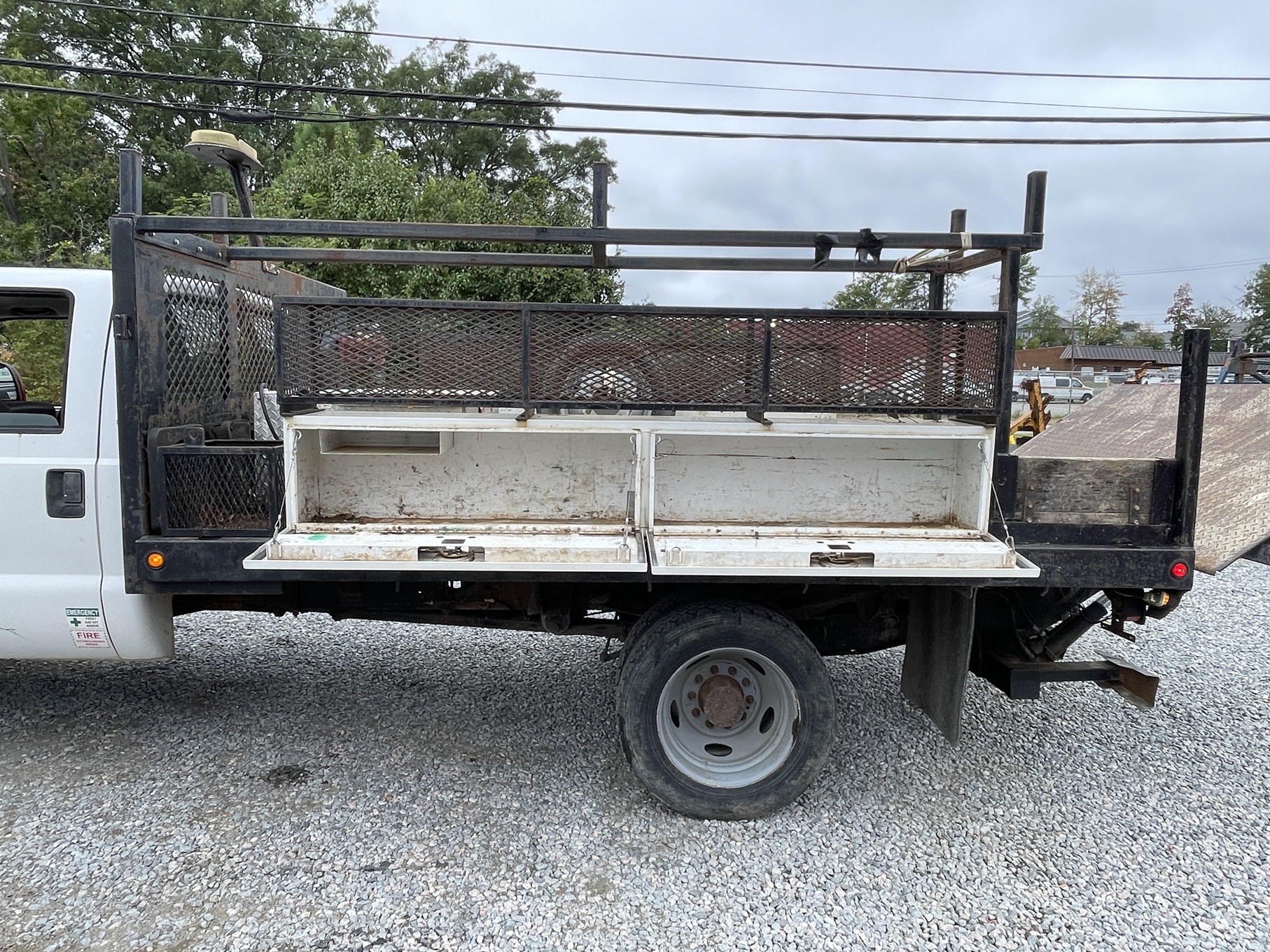 2006 FORD F550 Supercab - Image 6