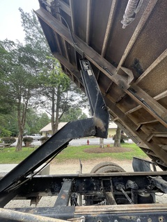 1998 PETERBILT 330 - Image 11