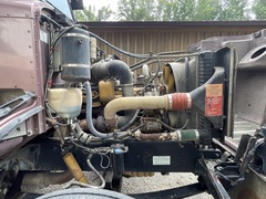 1998 PETERBILT 330 - Image 29