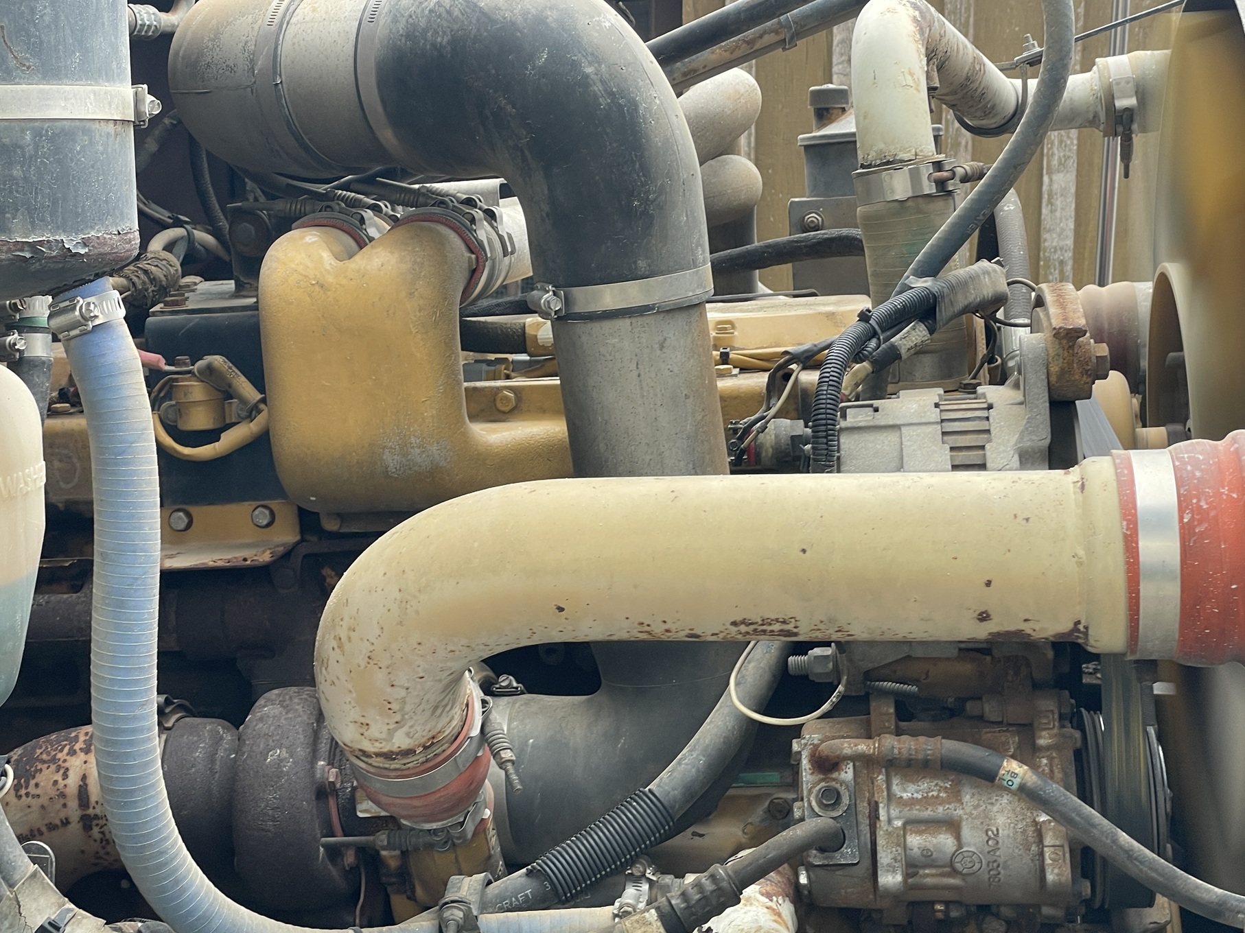 1998 PETERBILT 330 - Image 30