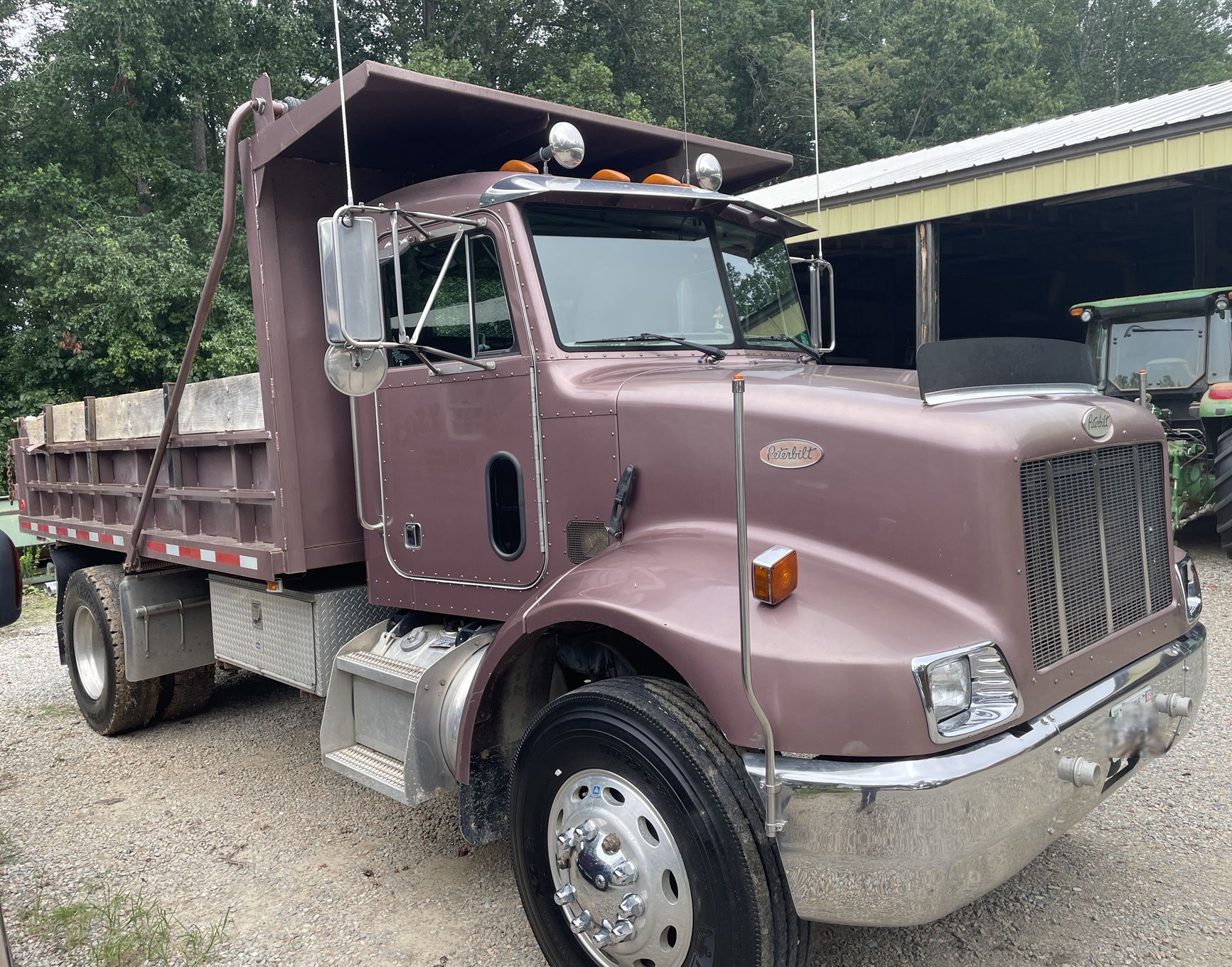 1998 PETERBILT 330 - view 9 of 35