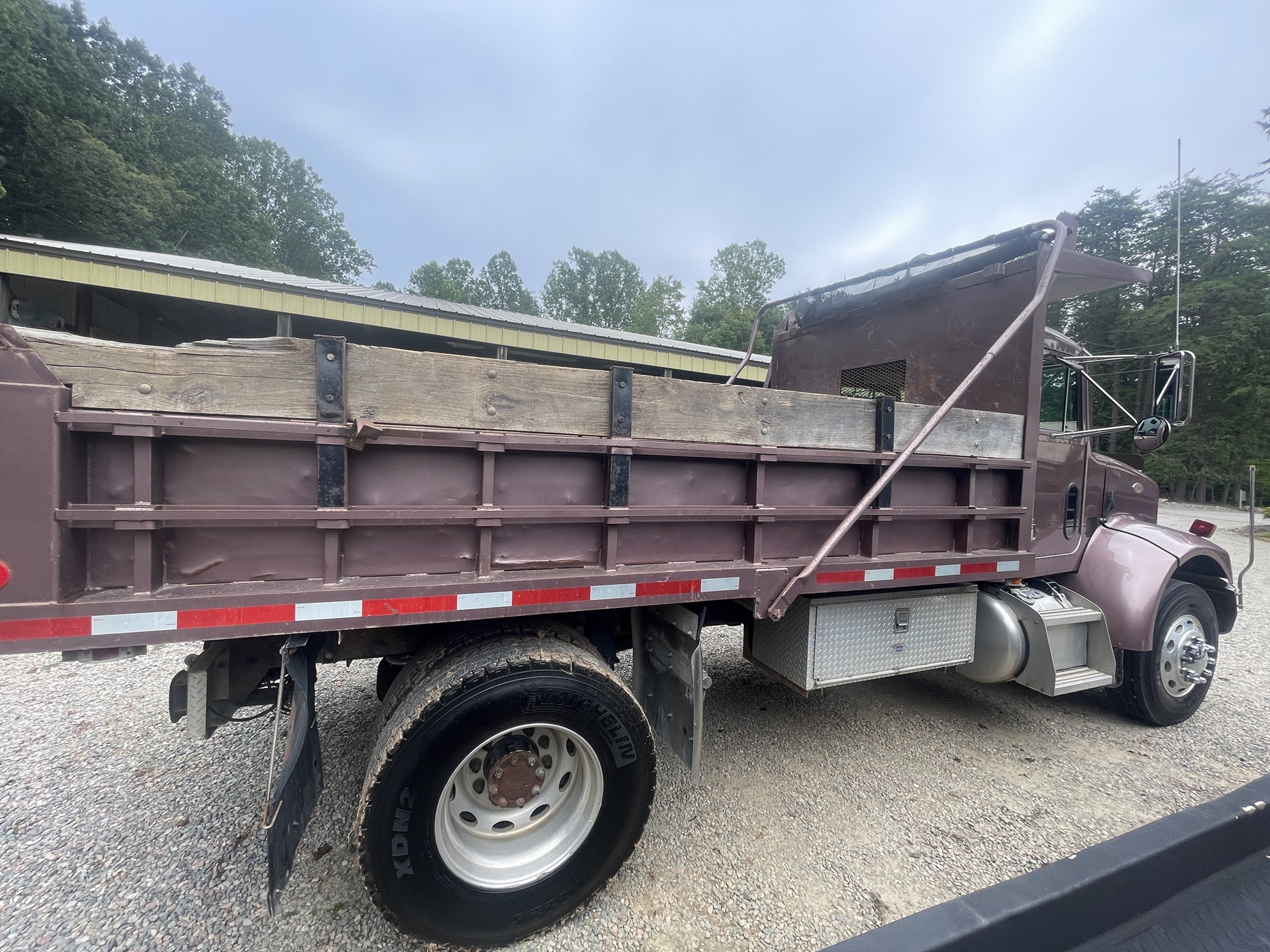 1998 PETERBILT 330 - view 7 of 35