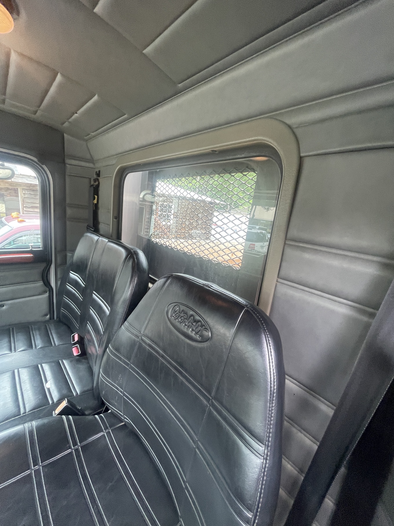 1998 PETERBILT 330 - Image 18