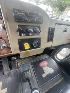 1998 PETERBILT 330 - Image 22