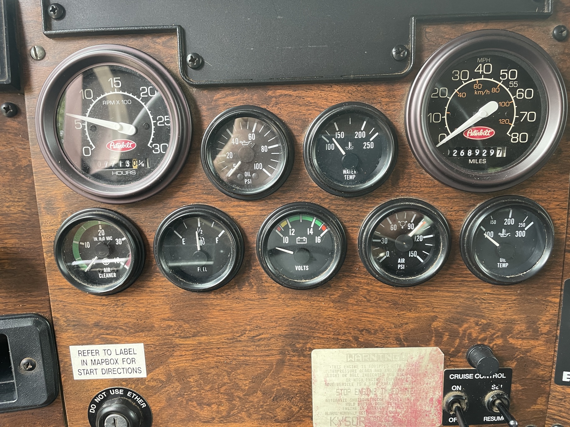 1998 PETERBILT 330 - Image 20