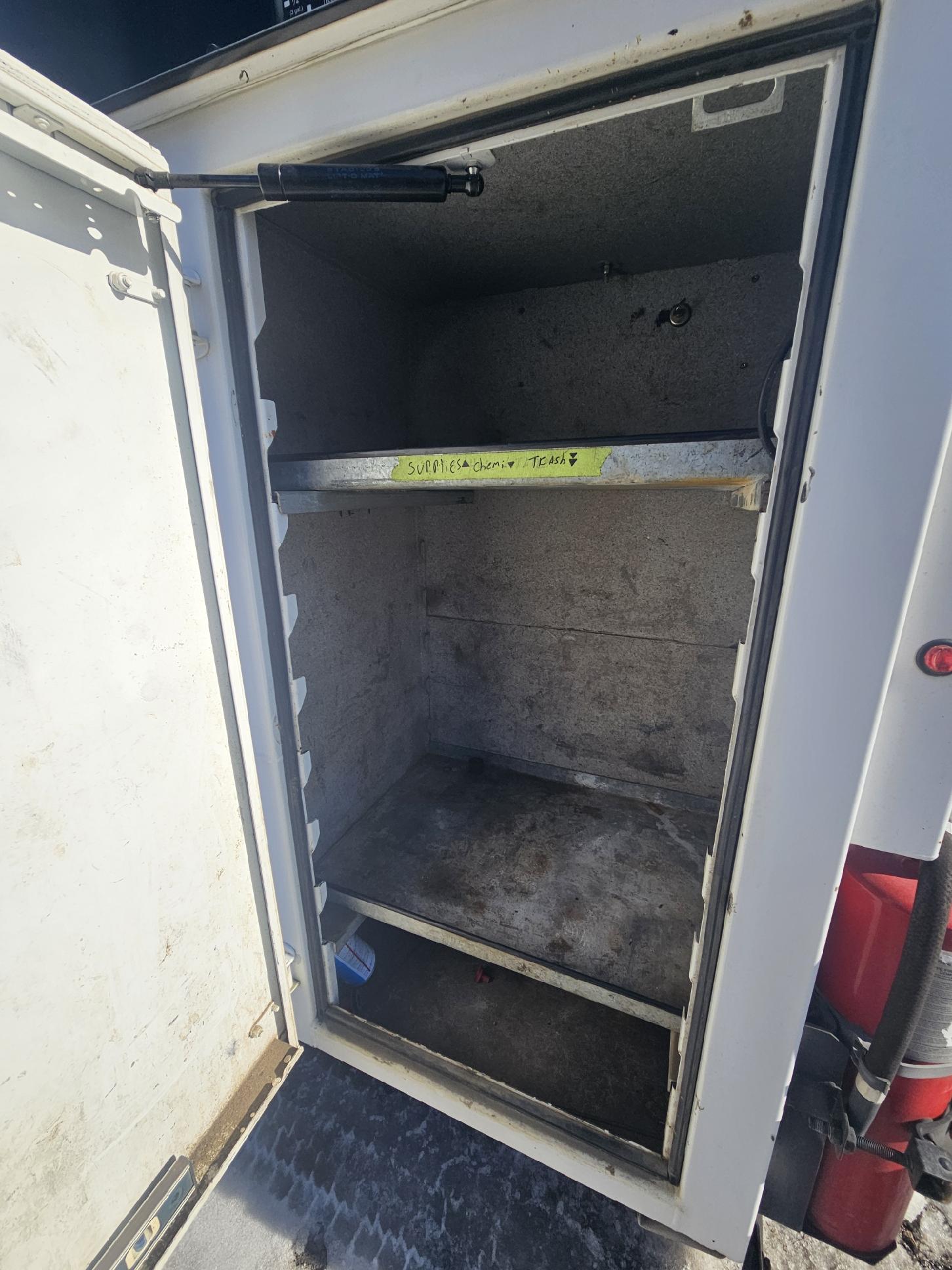 2017 FORD F550 Super Duty Service Truck - view 19 of 26