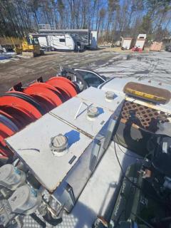 2017 FORD F550 Super Duty Service Truck - Image 12