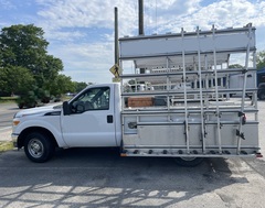 2013 FORD F250 Super Duty Glass Truck - Image 2