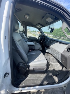 2013 FORD F250 Super Duty Glass Truck - Image 13
