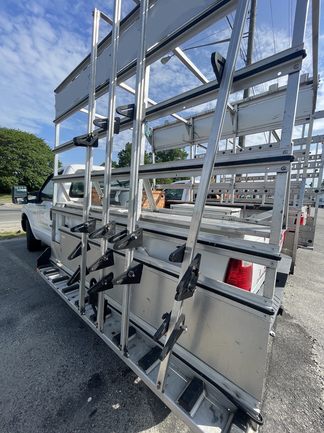 2013 FORD F250 Super Duty Glass Truck - view 3 of 17