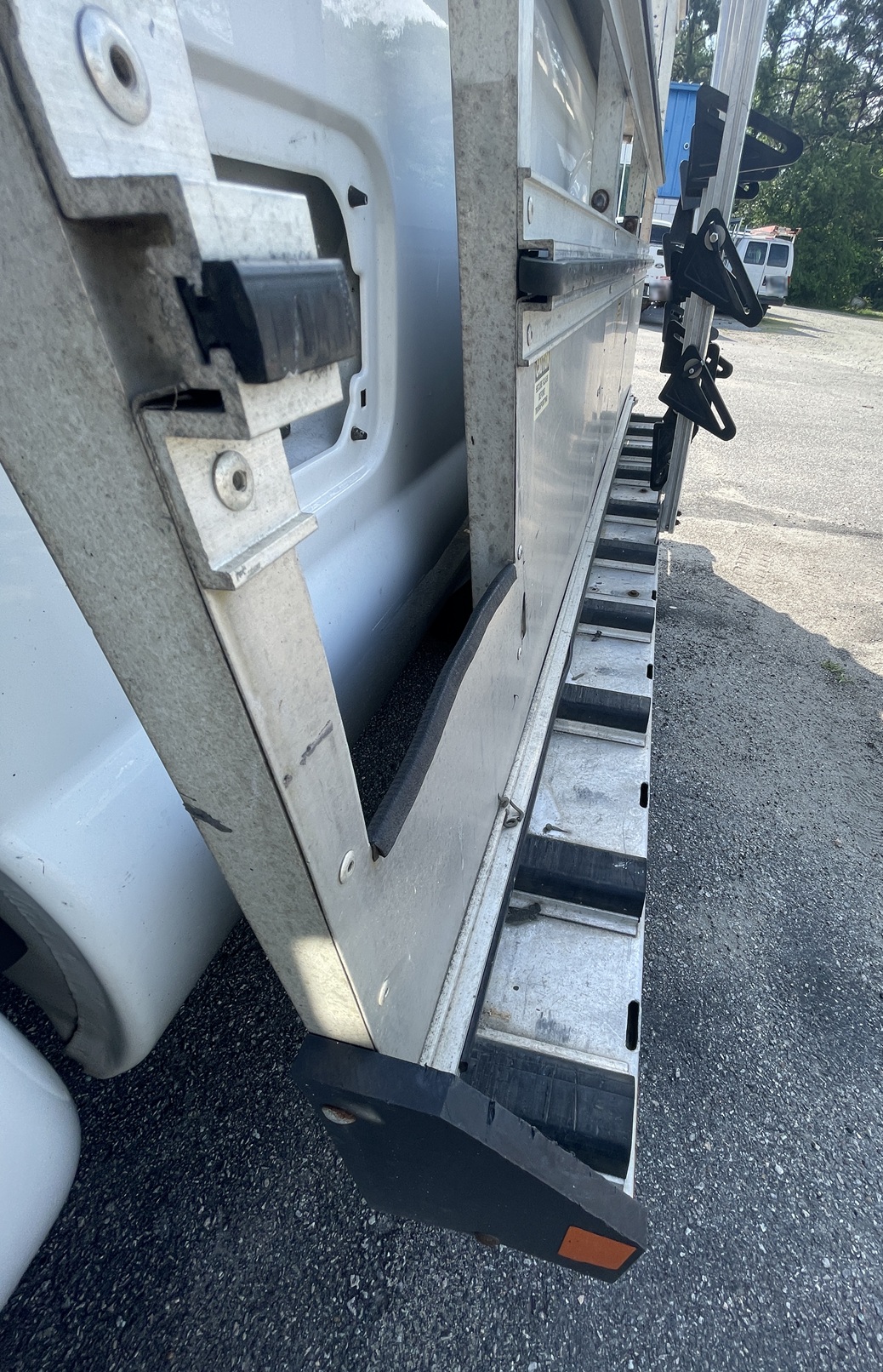 2013 FORD F250 Super Duty Glass Truck - Image 8