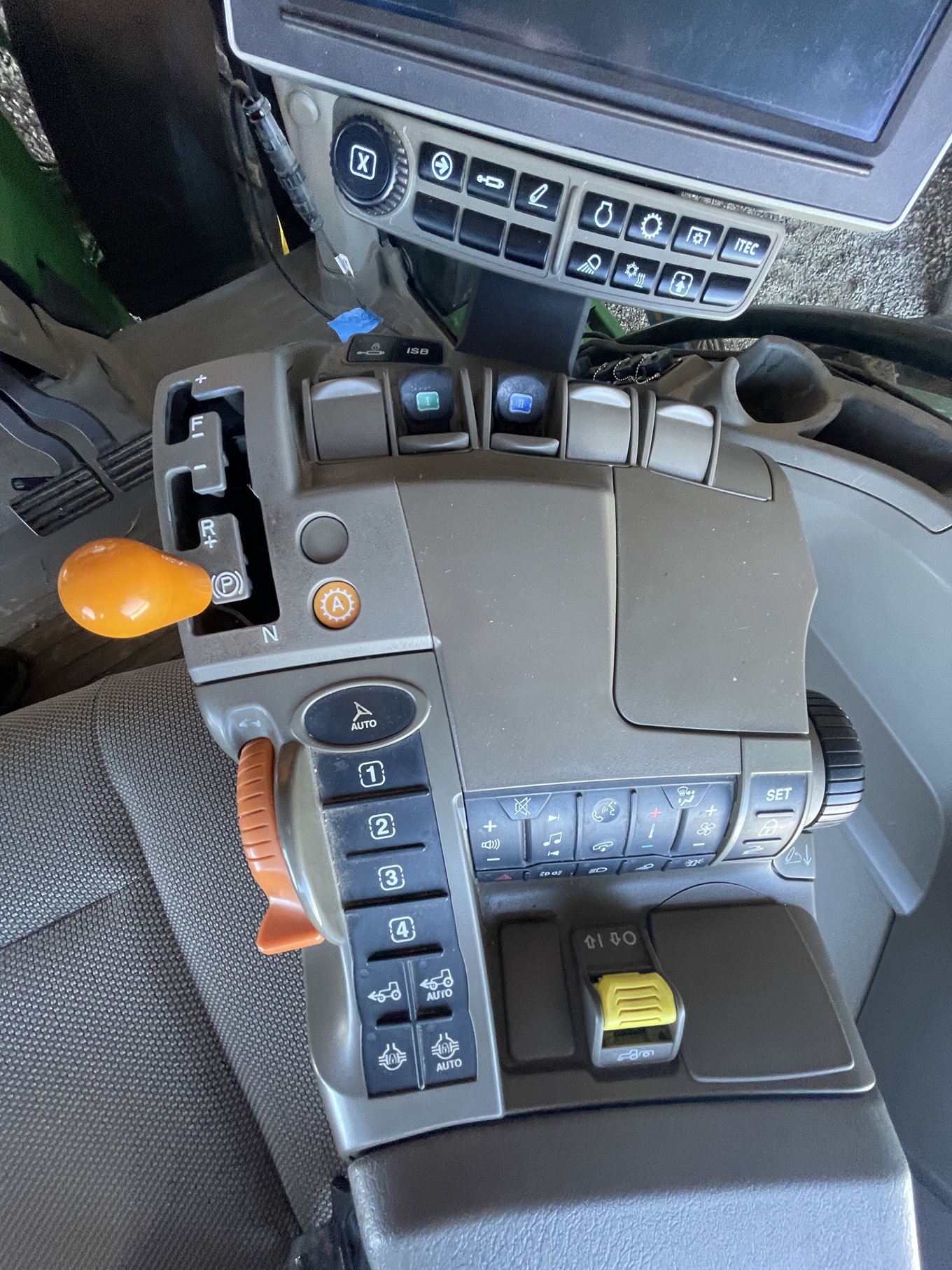 2021 JOHN DEERE 8R 230 - Image 43