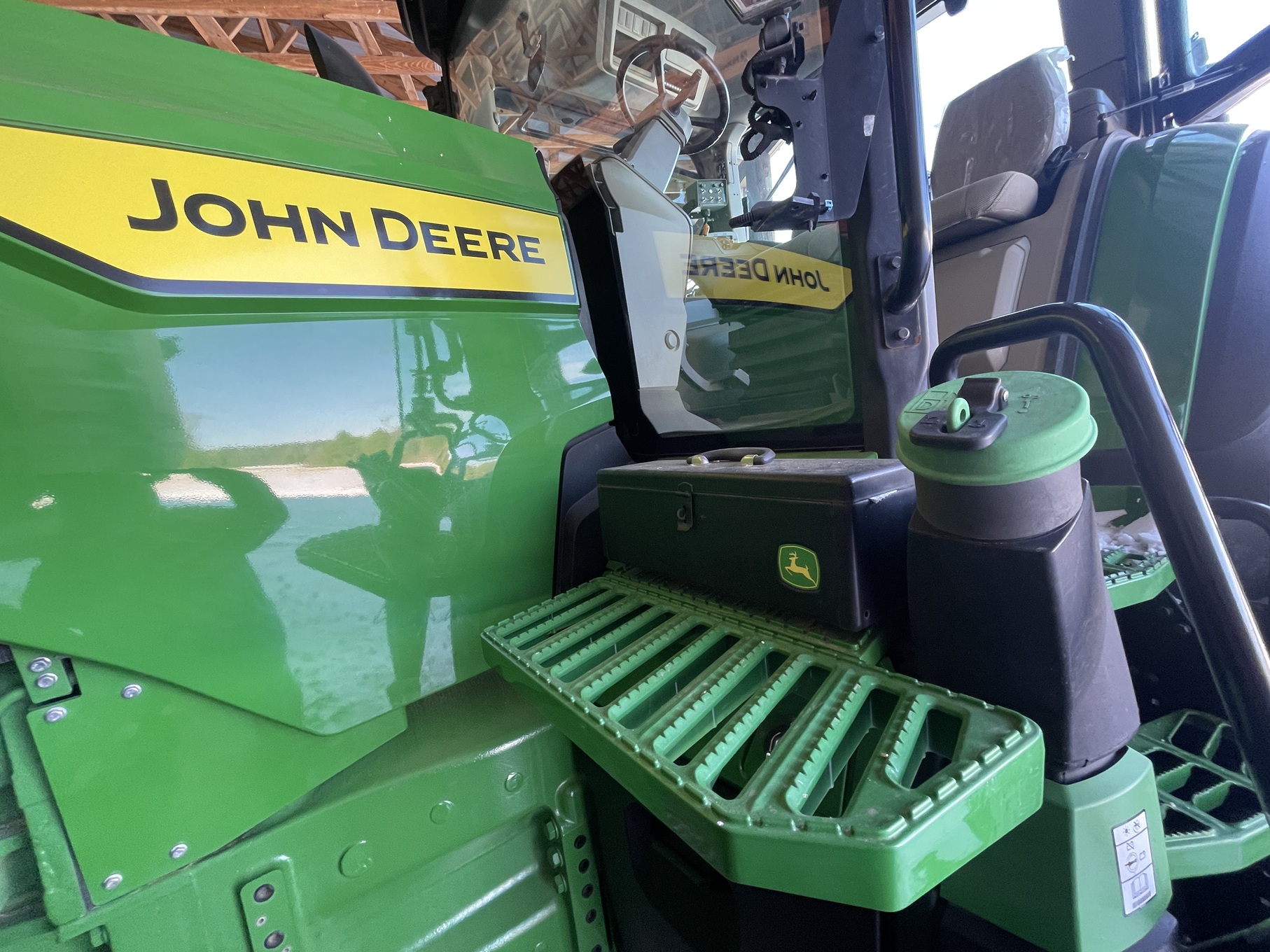 2021 JOHN DEERE 8R 230 - Image 34