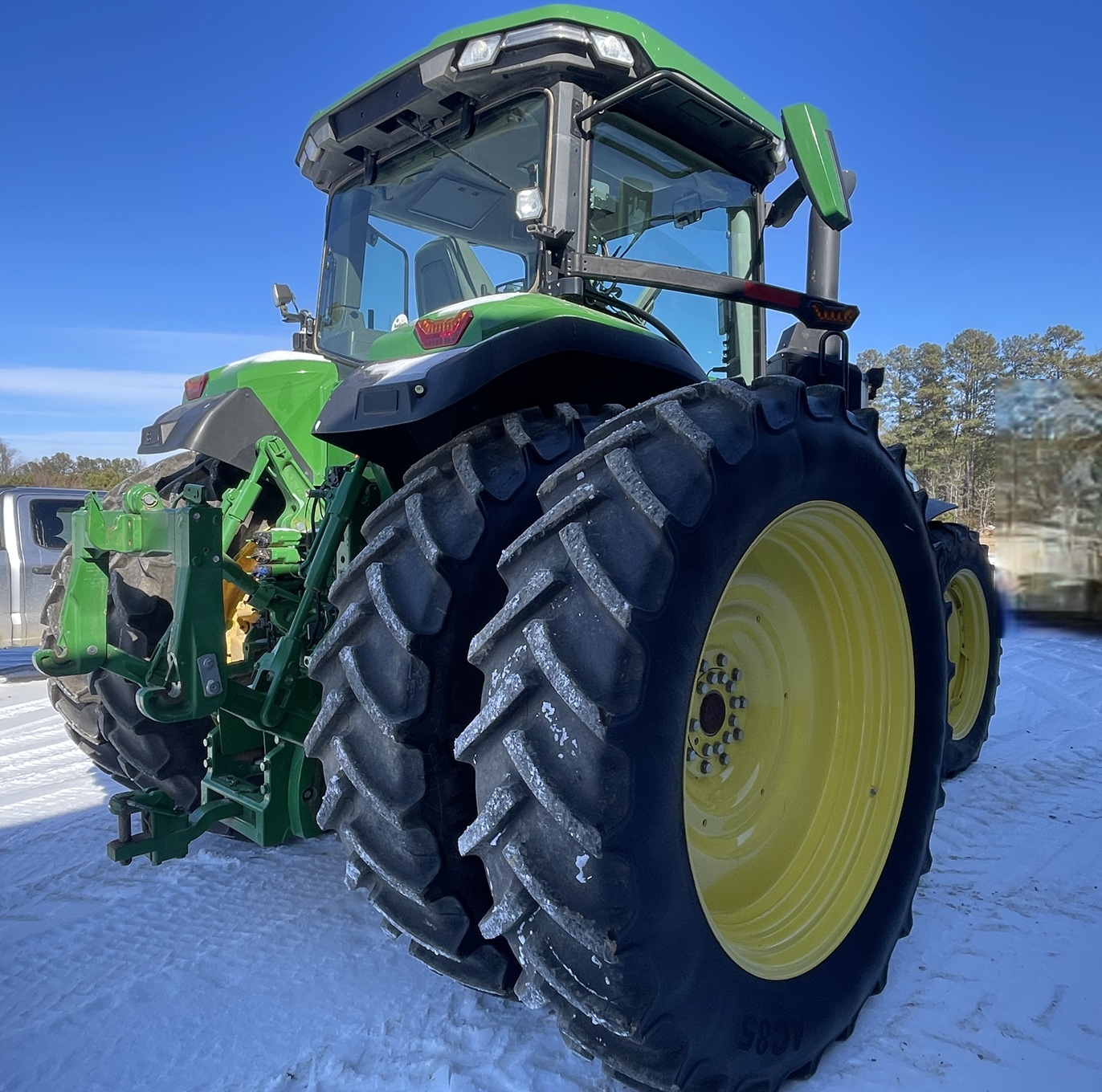 2021 JOHN DEERE 8R 230 - view 8 of 50