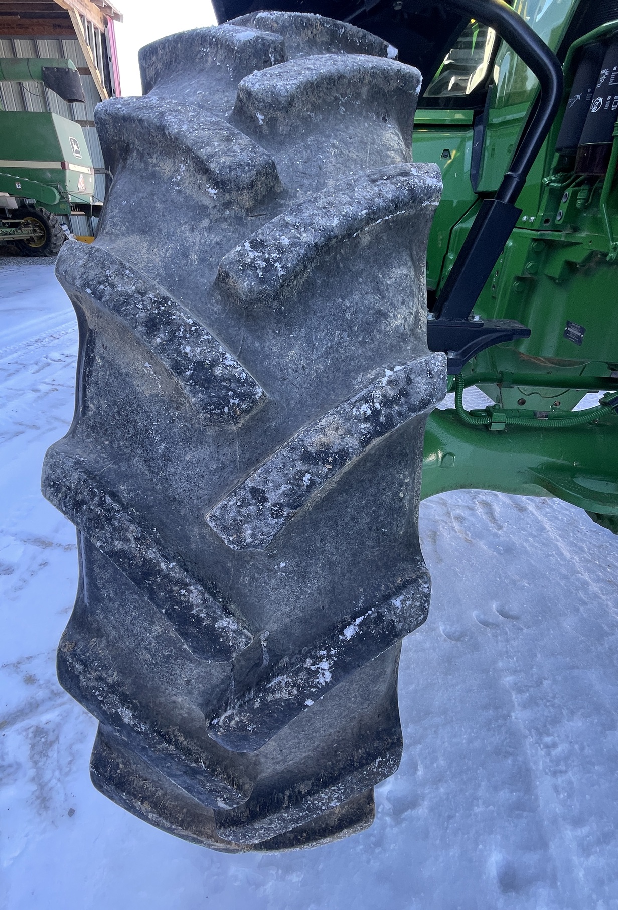 2021 JOHN DEERE 8R 230 - view 10 of 50