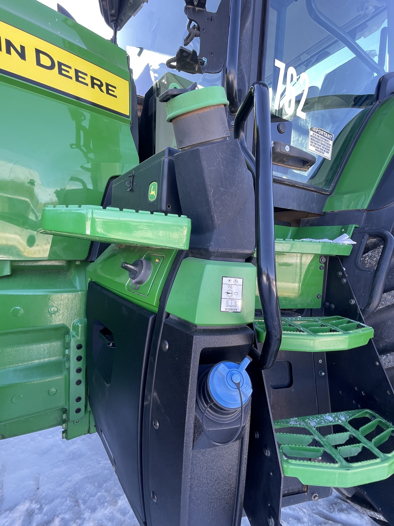 2021 JOHN DEERE 8R 230 - Image 13