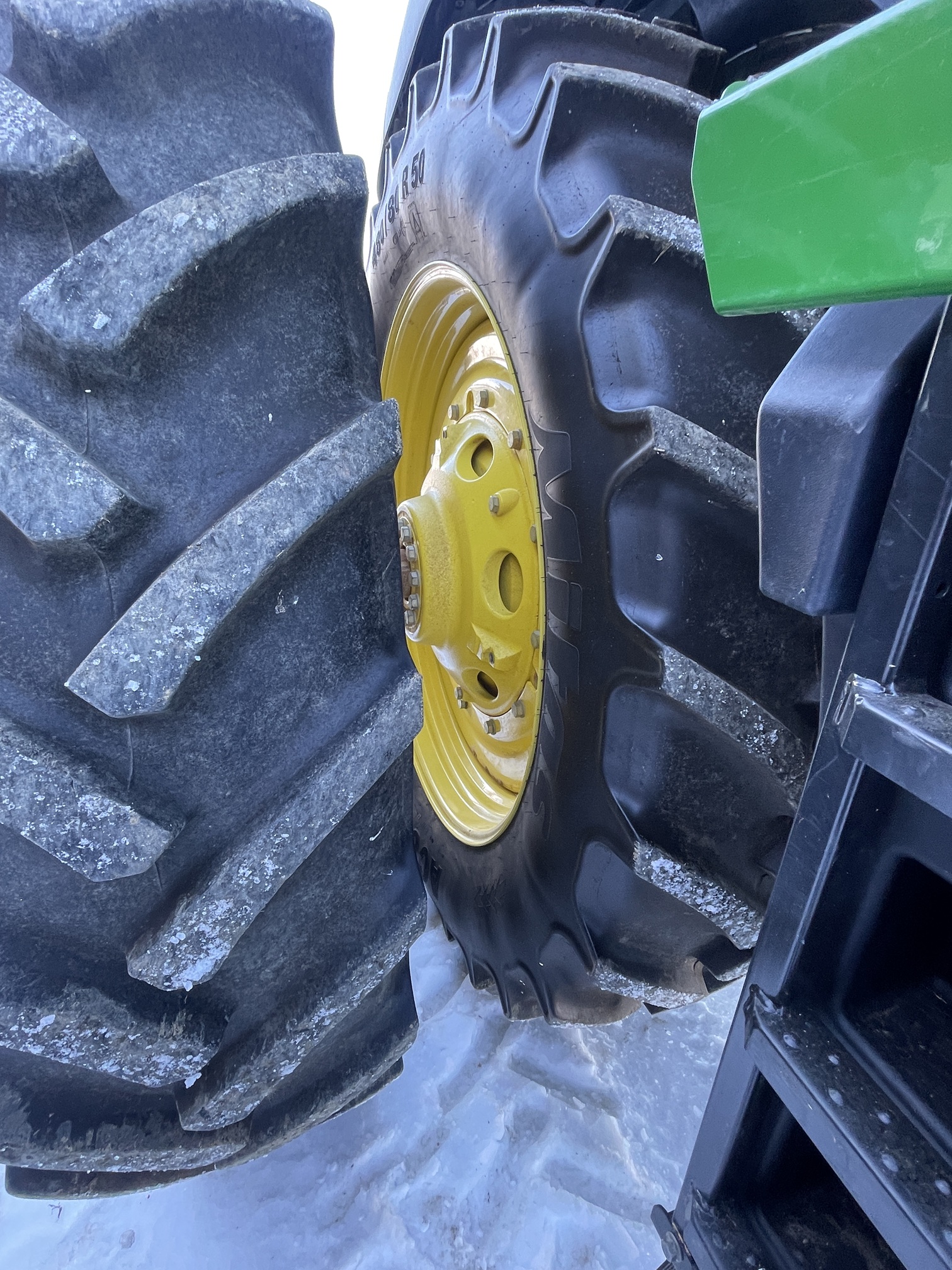 2021 JOHN DEERE 8R 230 - Image 25