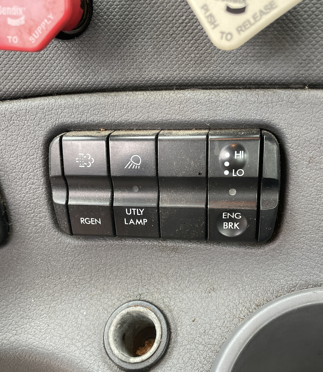 2013 FREIGHTLINER Cascadia Vacuum - Image 18