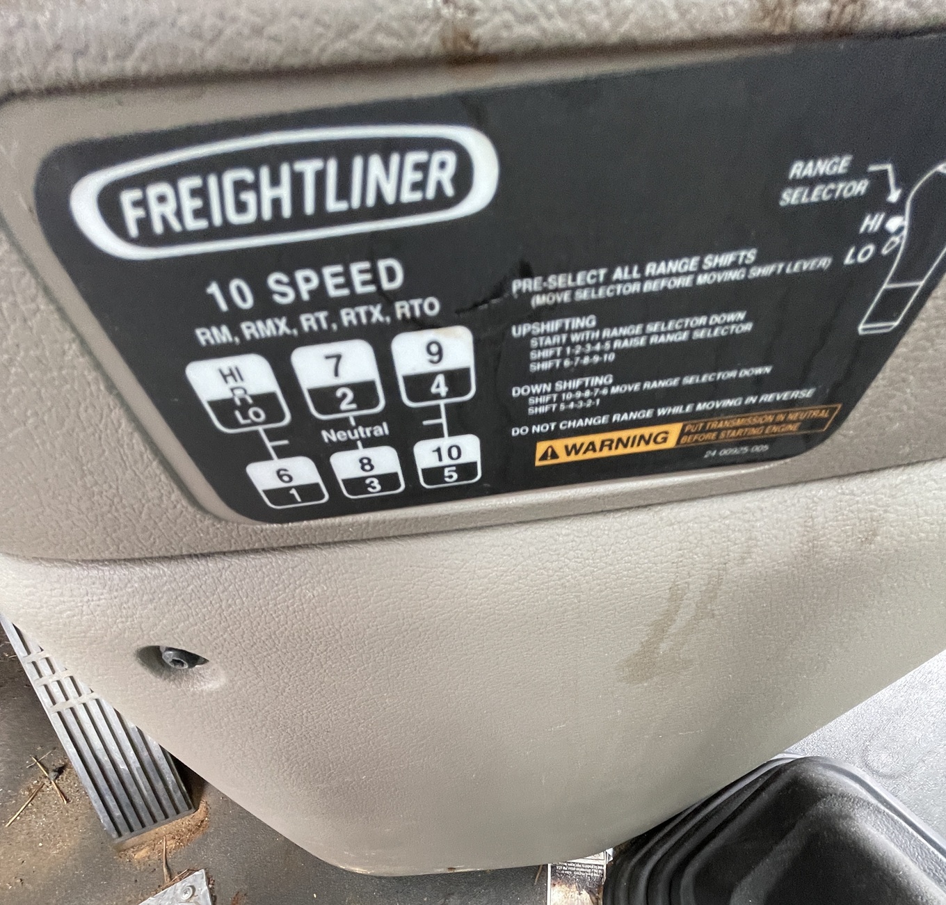 2013 FREIGHTLINER Cascadia Vacuum - Image 22