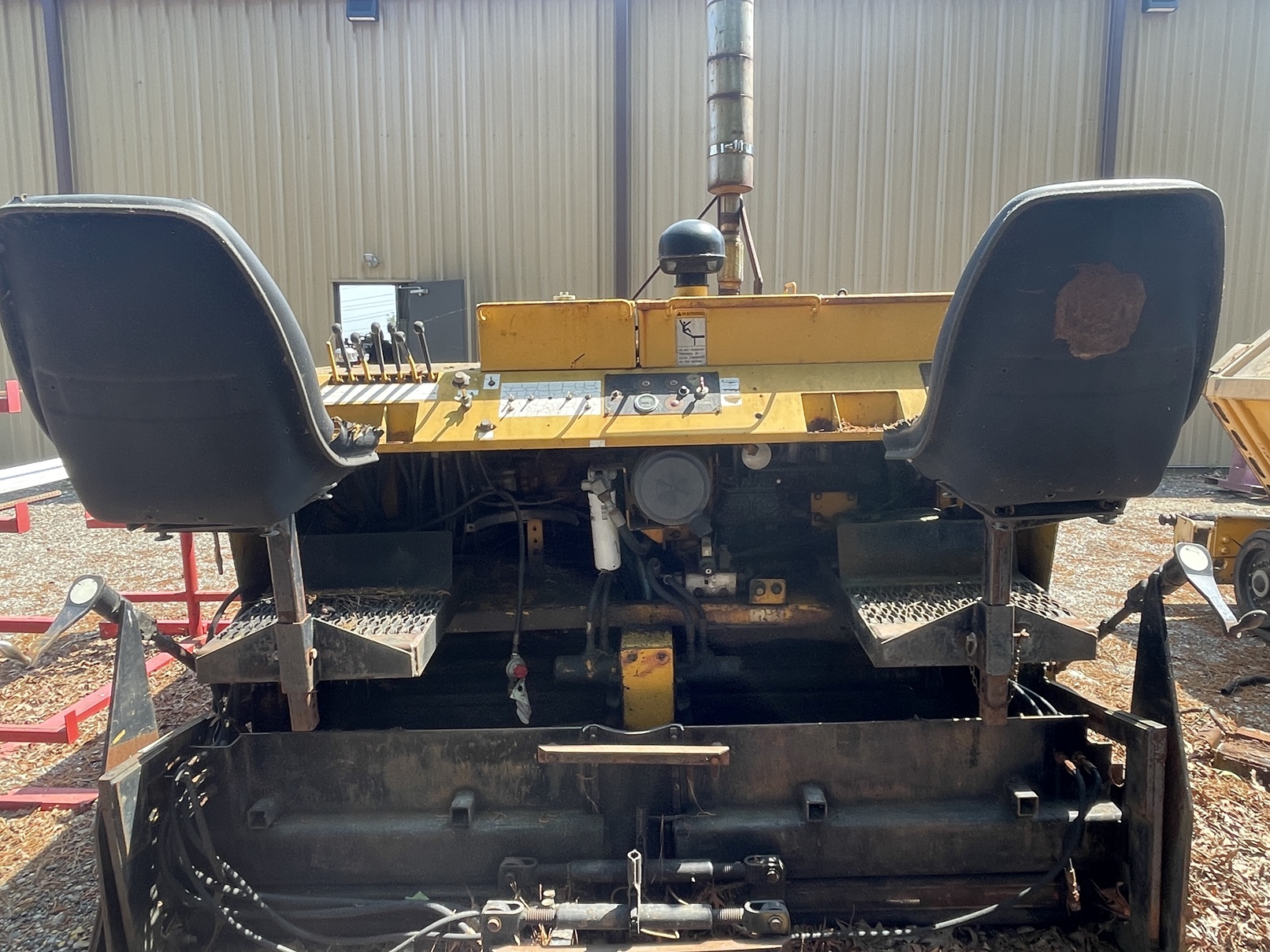 2001 BLAW-KNOX P875 Paver - view 2 of 20