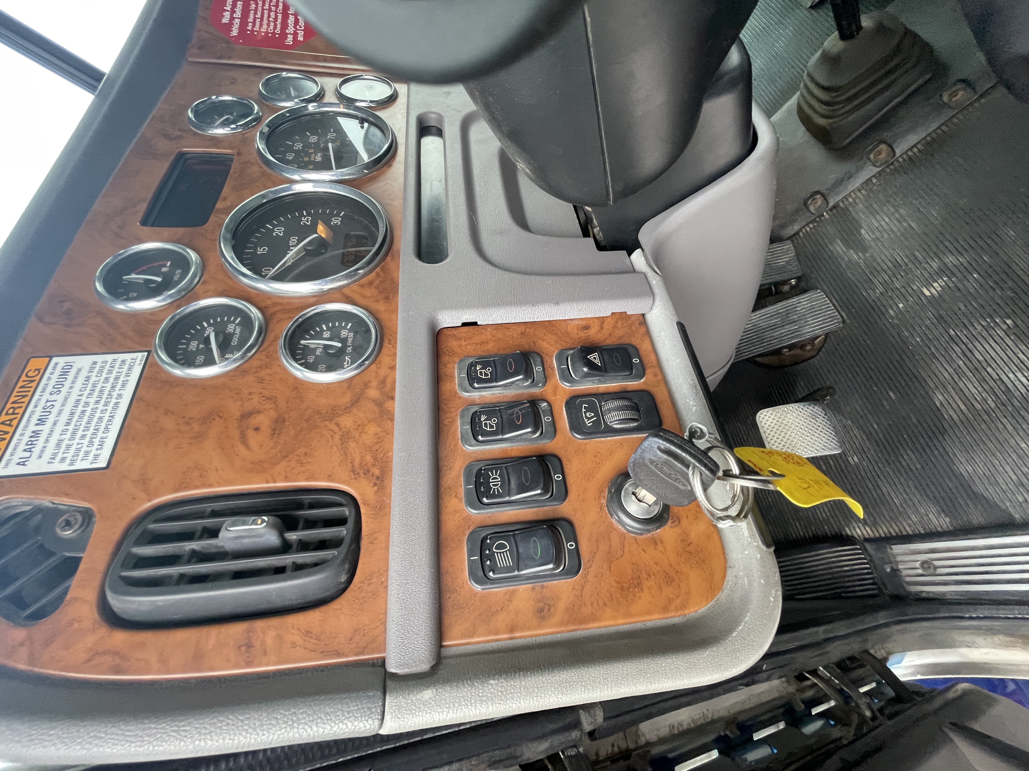 2008 PETERBILT 365 Crane - view 14 of 60