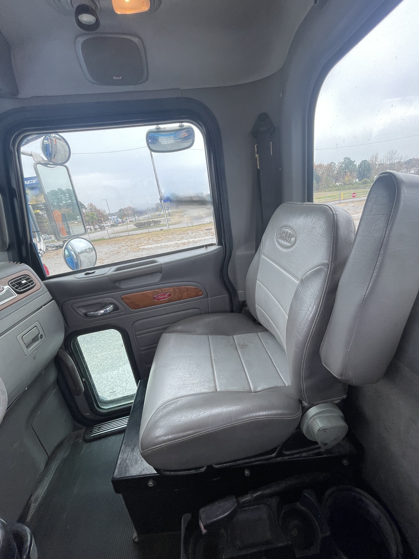 2008 PETERBILT 365 Crane - Image 22