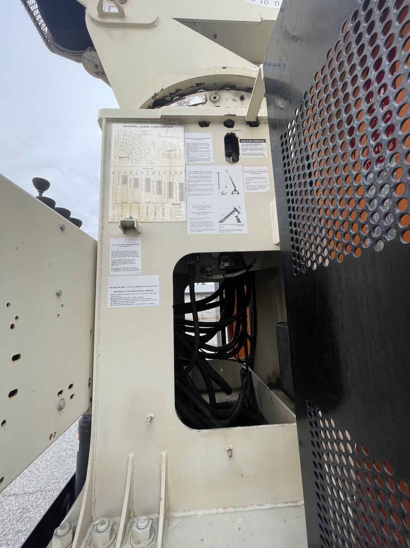 2008 PETERBILT 365 Crane - Image 31