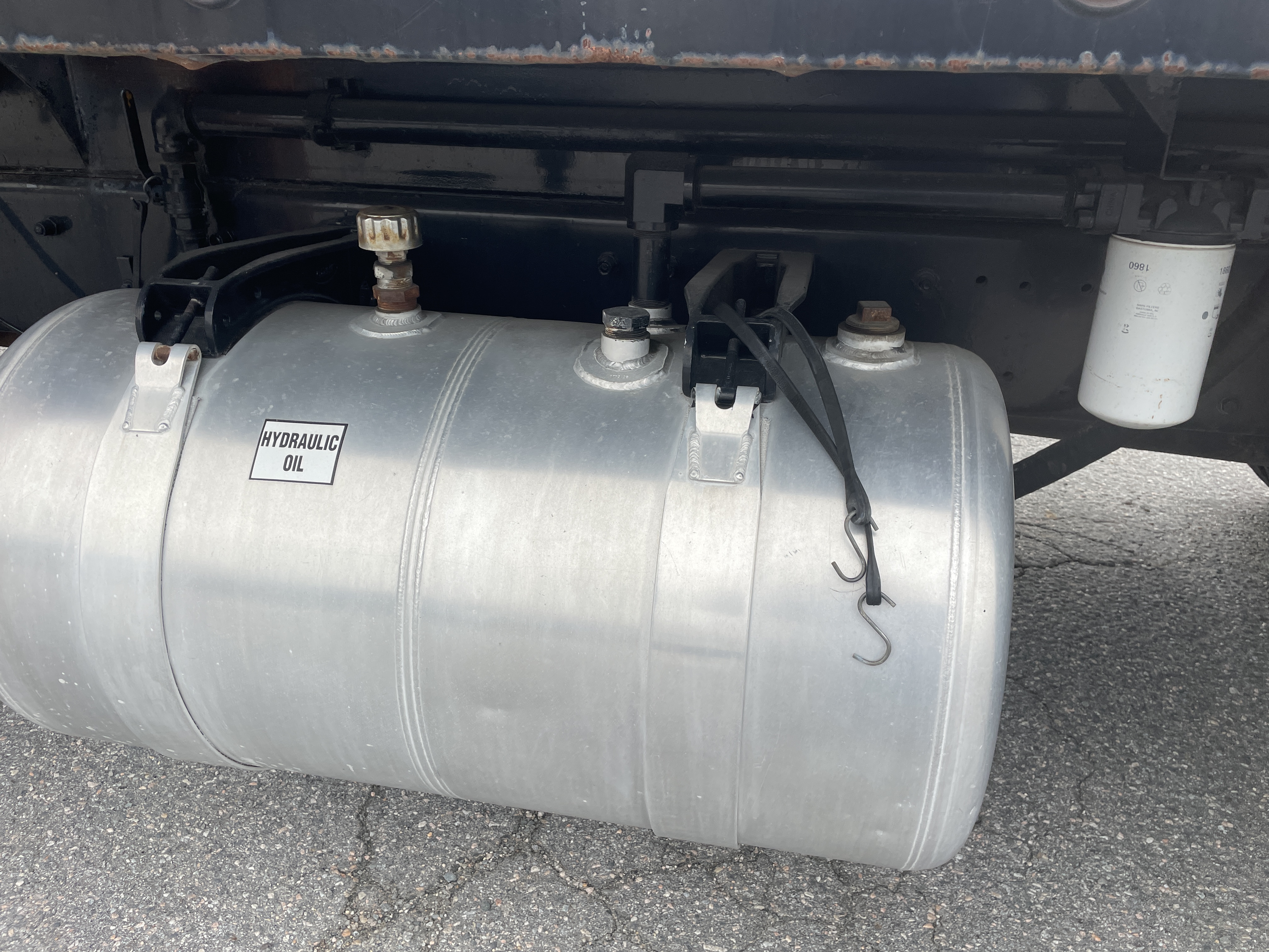 2008 PETERBILT 365 Crane - Image 40