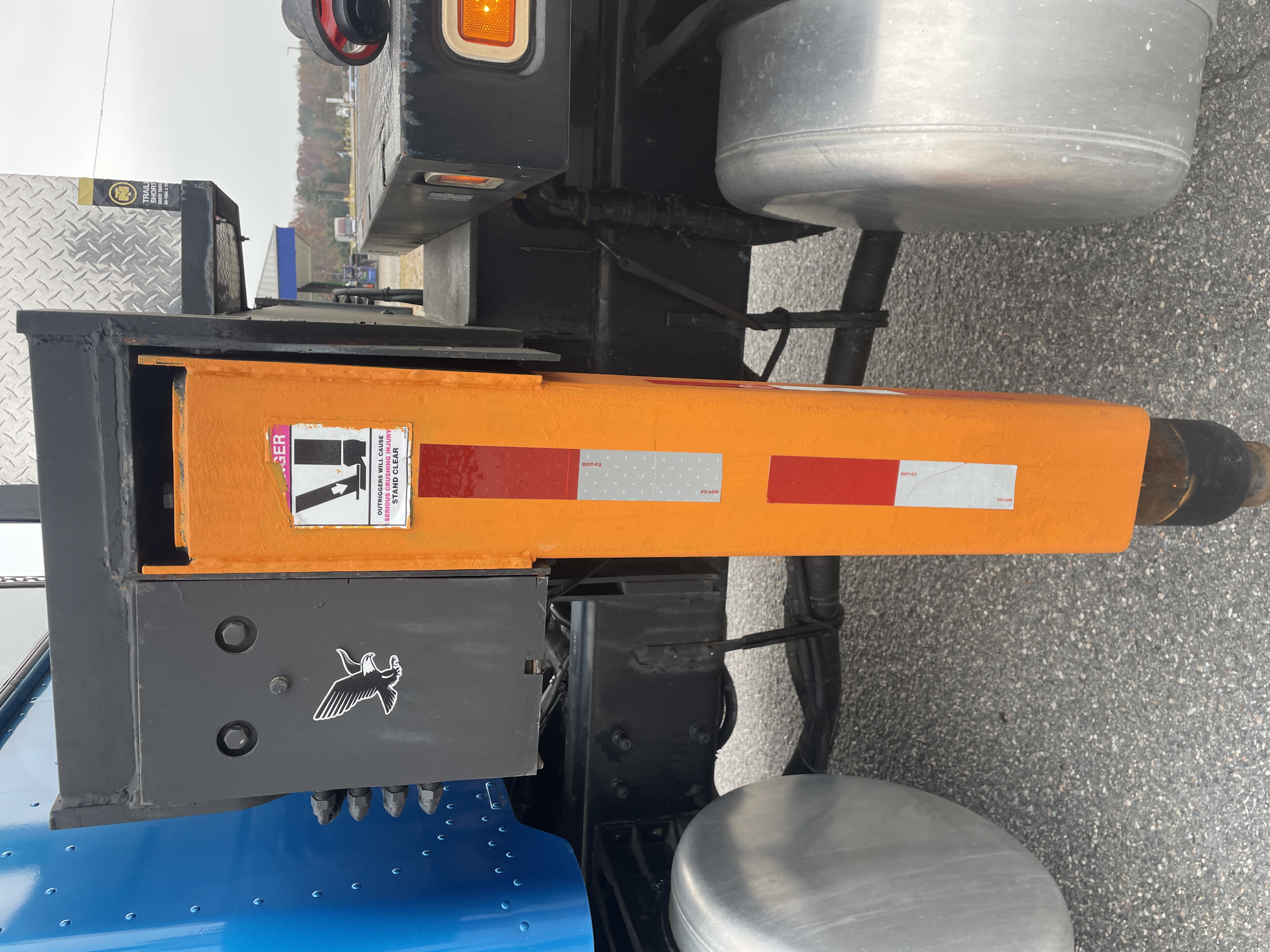 2008 PETERBILT 365 Crane - Image 41