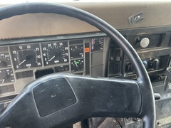 1991 INTERNATIONAL F4700 - Image 16