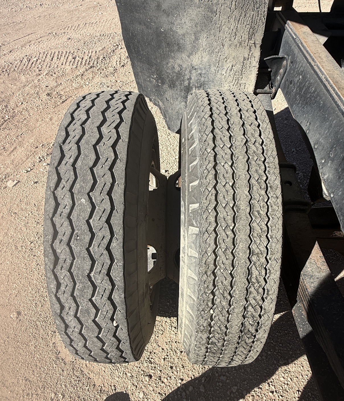 1984 GMC C60 - view 15 of 27