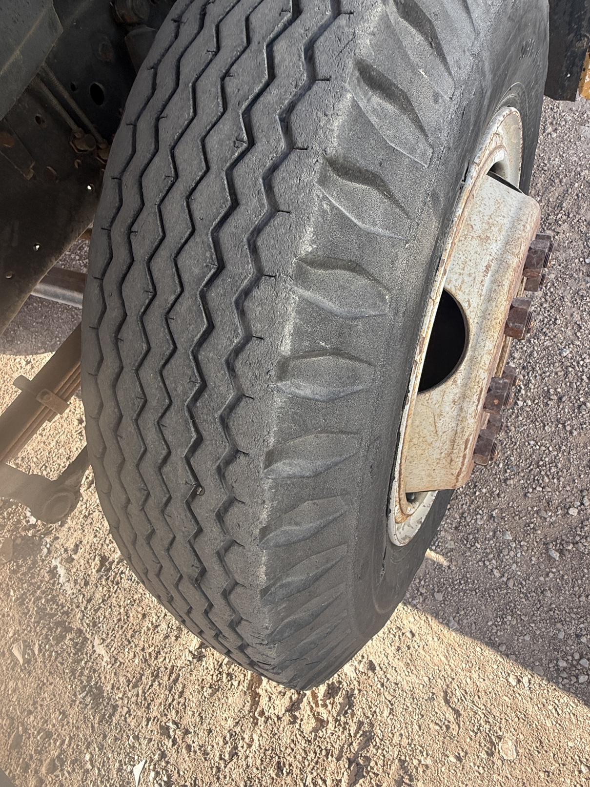 1984 GMC C60 - view 13 of 27