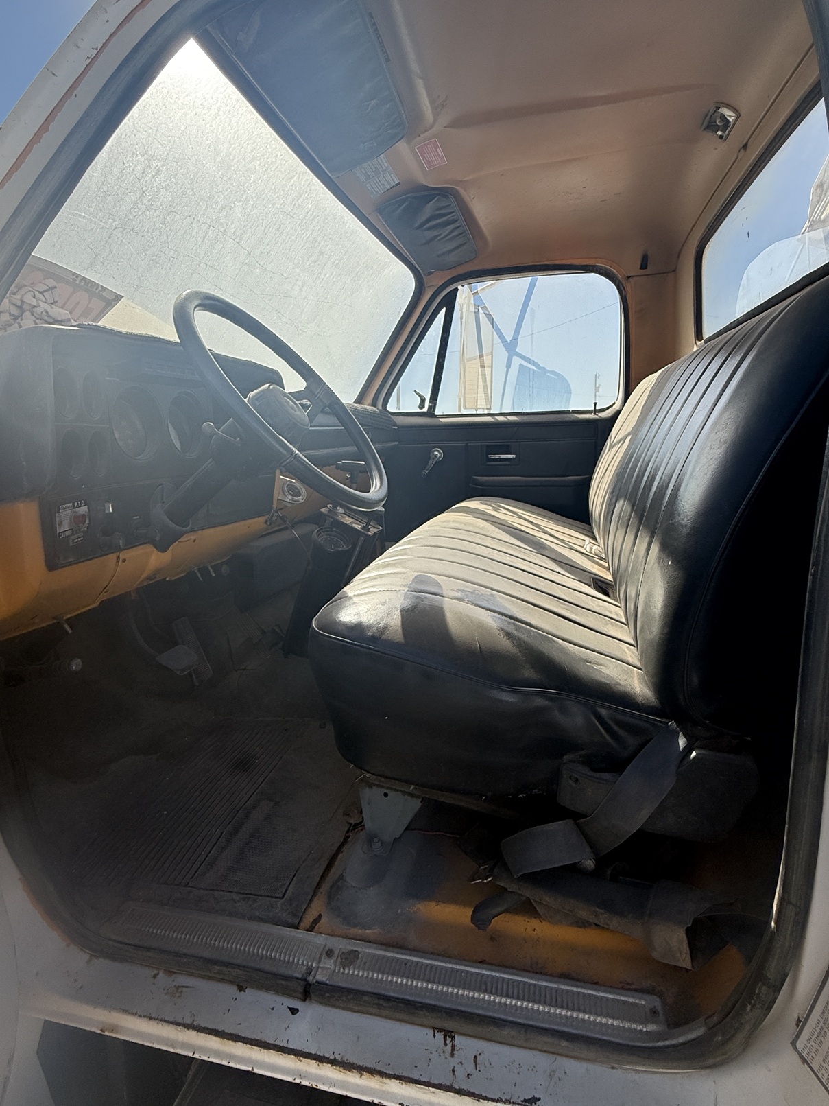 1984 GMC C60 - Image 18