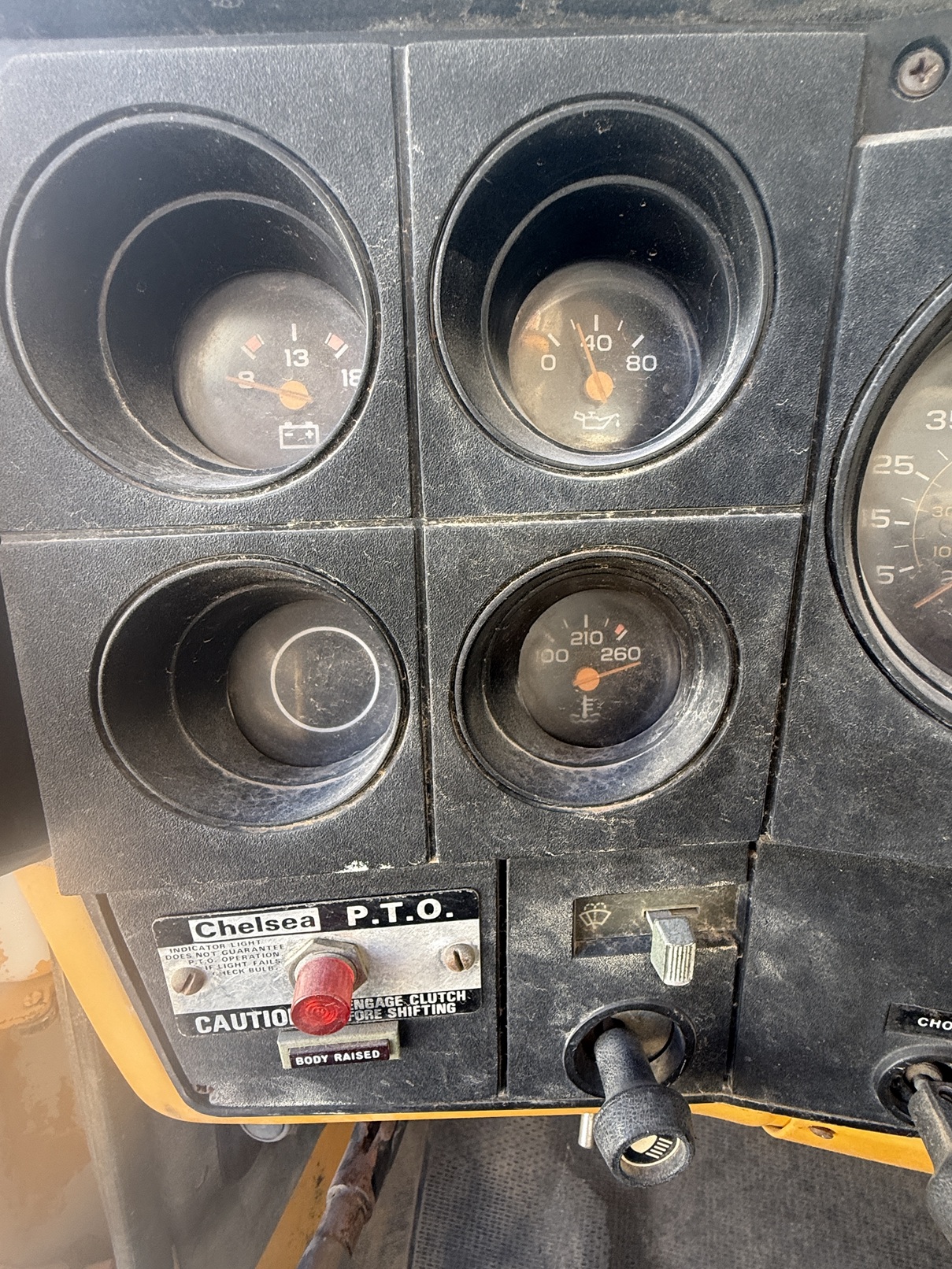 1984 GMC C60 - Image 19