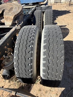 2002 KENWORTH T800 - Image 9