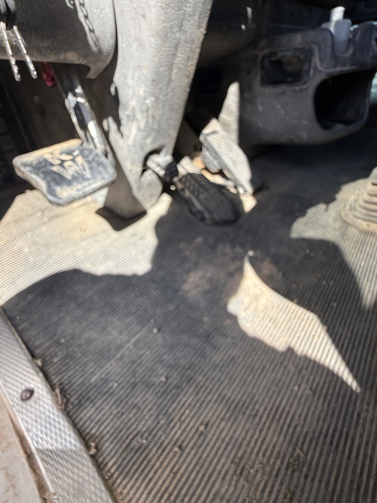 2002 KENWORTH T800 - Image 23