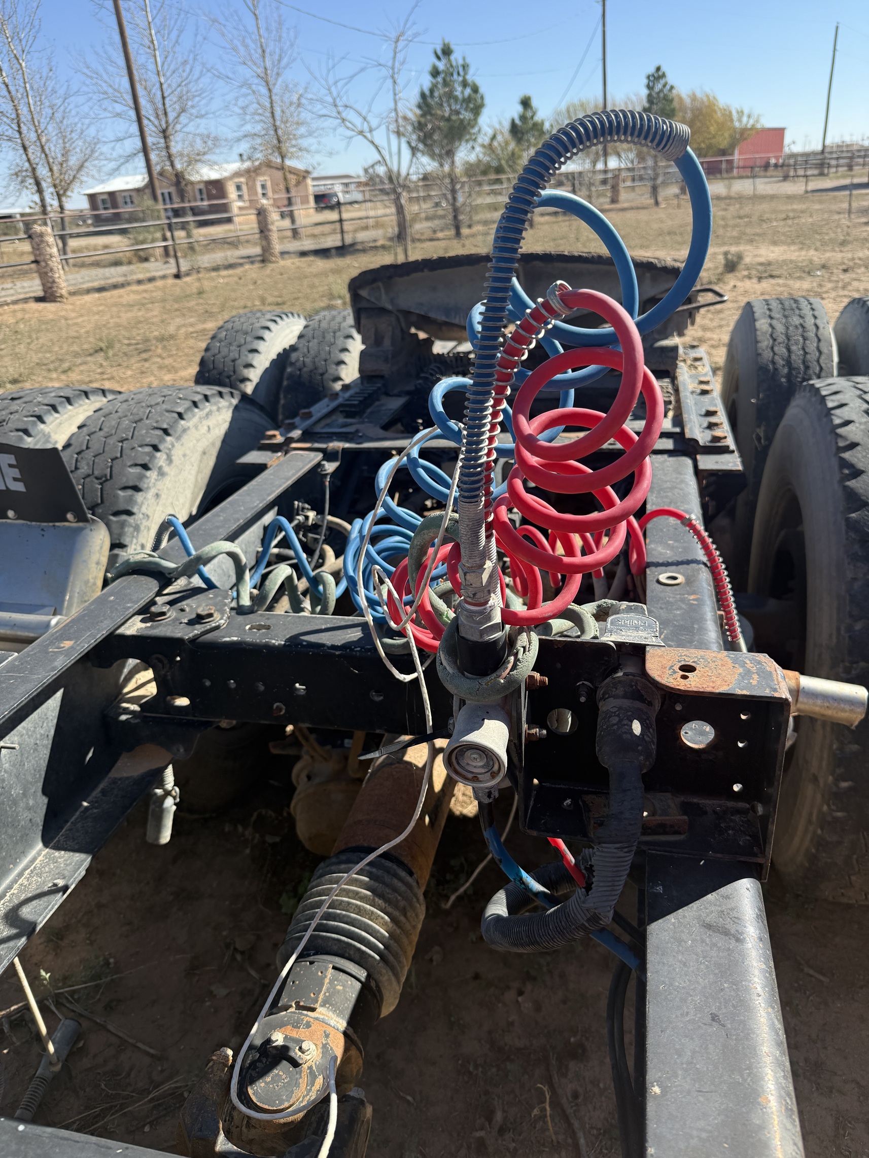 2002 KENWORTH T800 - Image 13