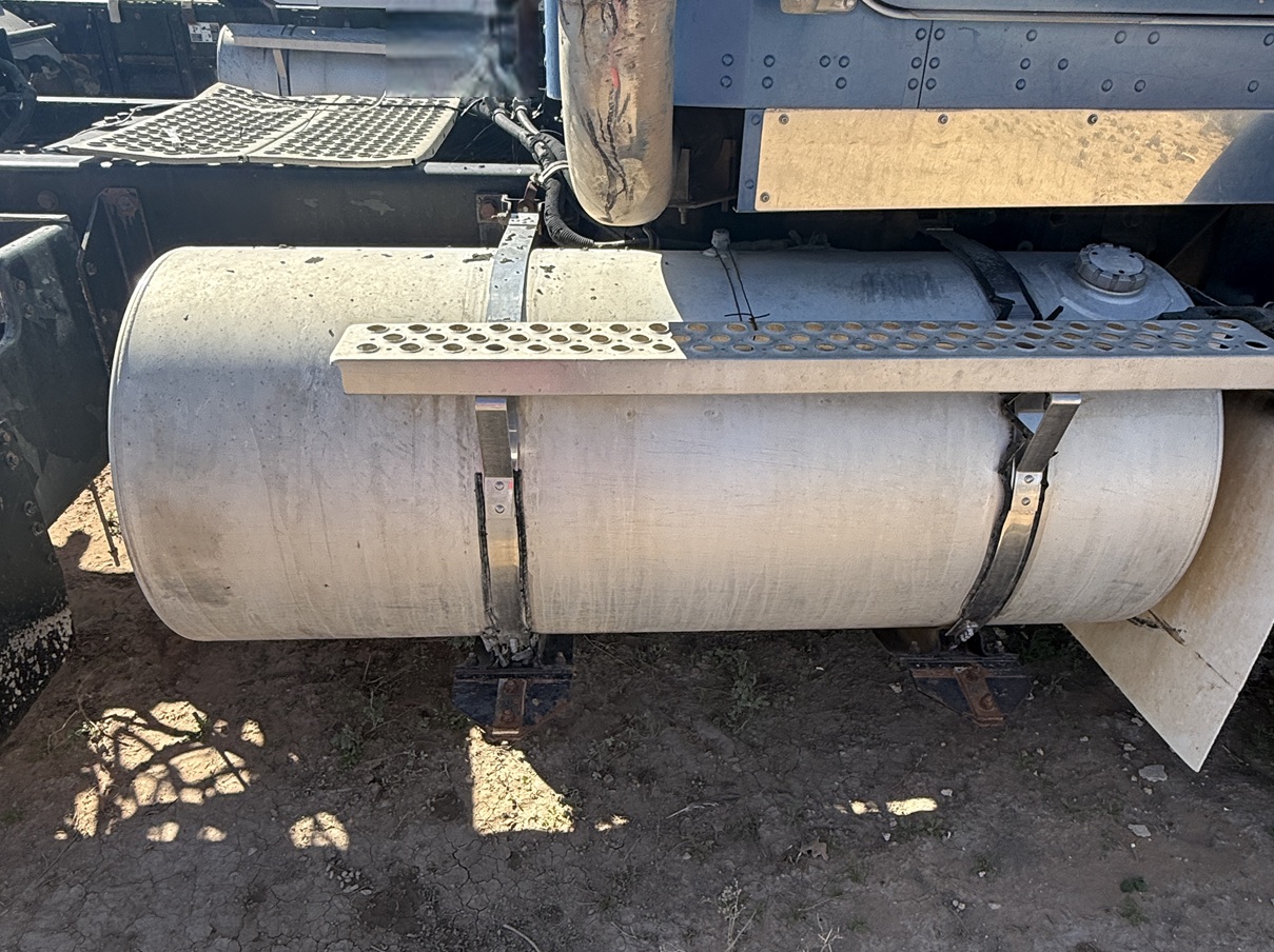 2002 KENWORTH T800 - Image 14