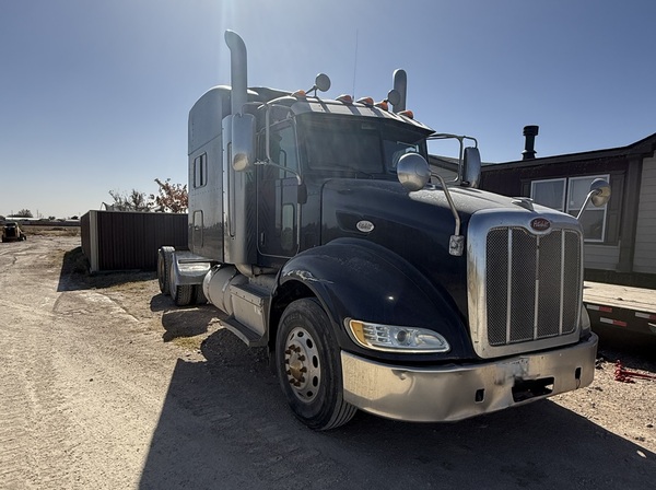 2013 PETERBILT 386