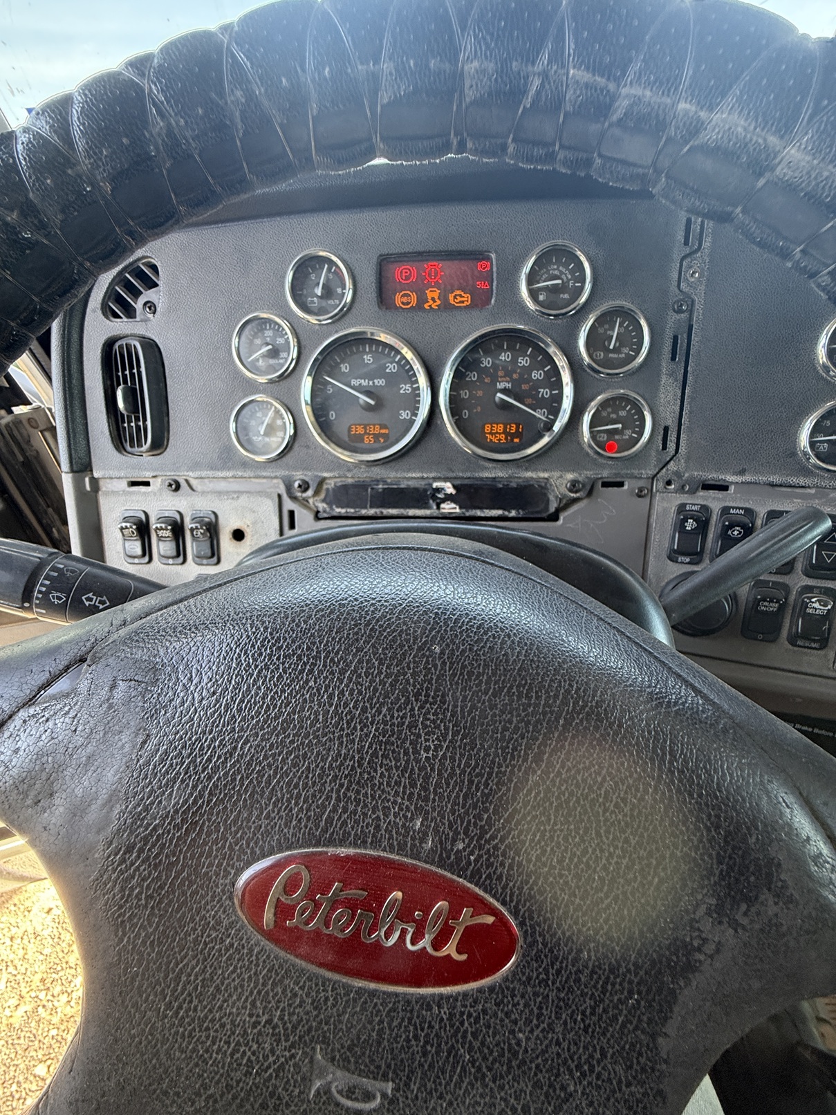 2013 PETERBILT 386 - view 16 of 31