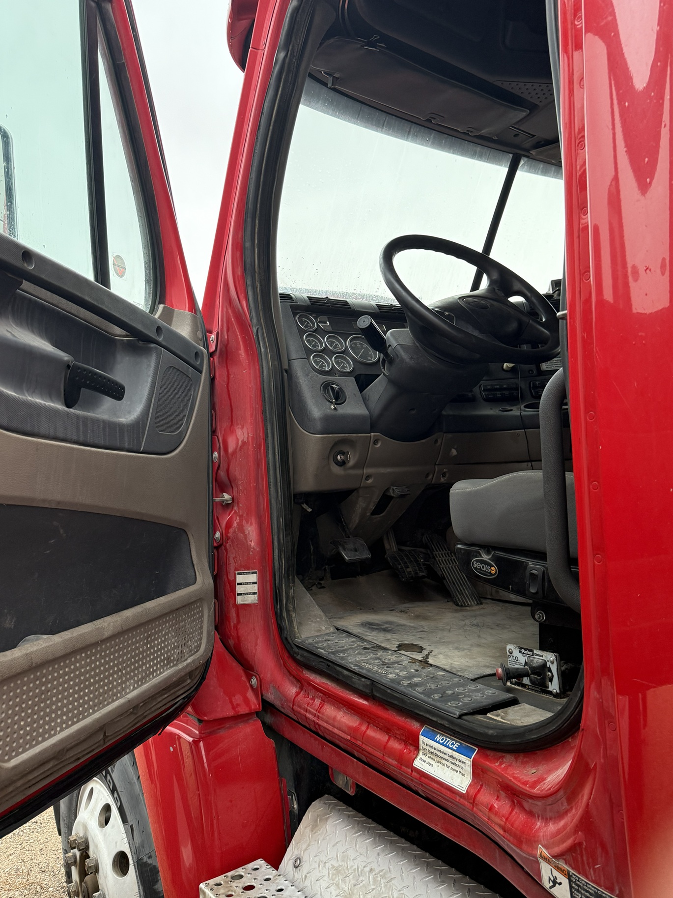 2012 FREIGHTLINER CASCADIA - view 11 of 11