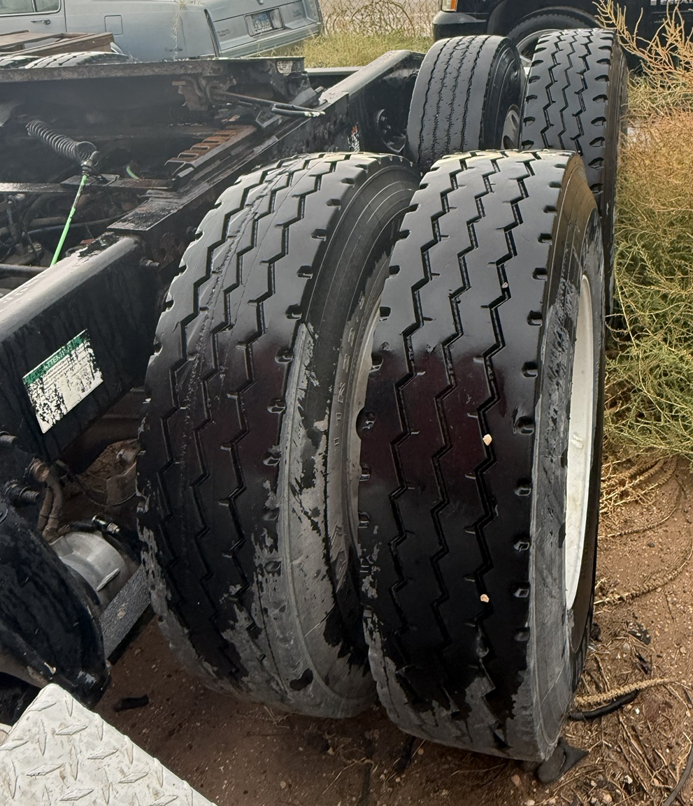 2012 FREIGHTLINER CASCADIA - view 7 of 11