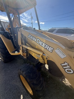 2012 JOHN DEERE 110 - Image 12