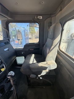 2008 KENWORTH T800 - Image 19